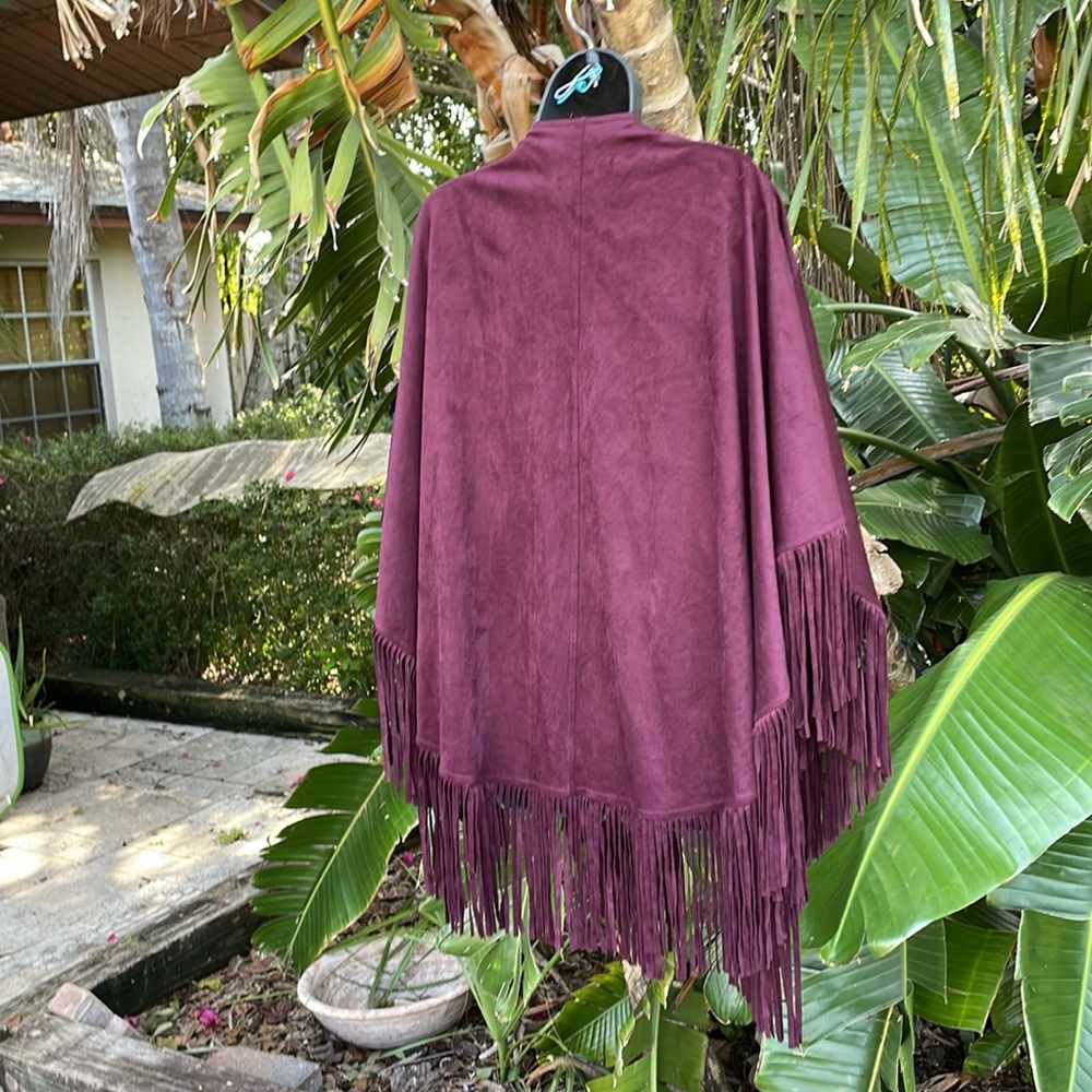 White House, Black market suede fringed Shawl or cape